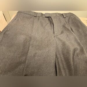 EDDIE BAUER Men's Charcoal Wool Relaxed-Fit Pleated-Front Dress Pants SZ 35X30